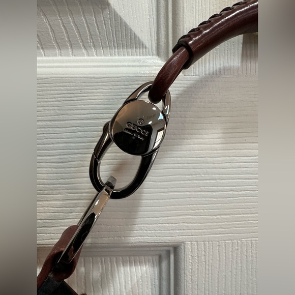 Authentic Gucci burgundy half moon bag - Picture 4 of 17